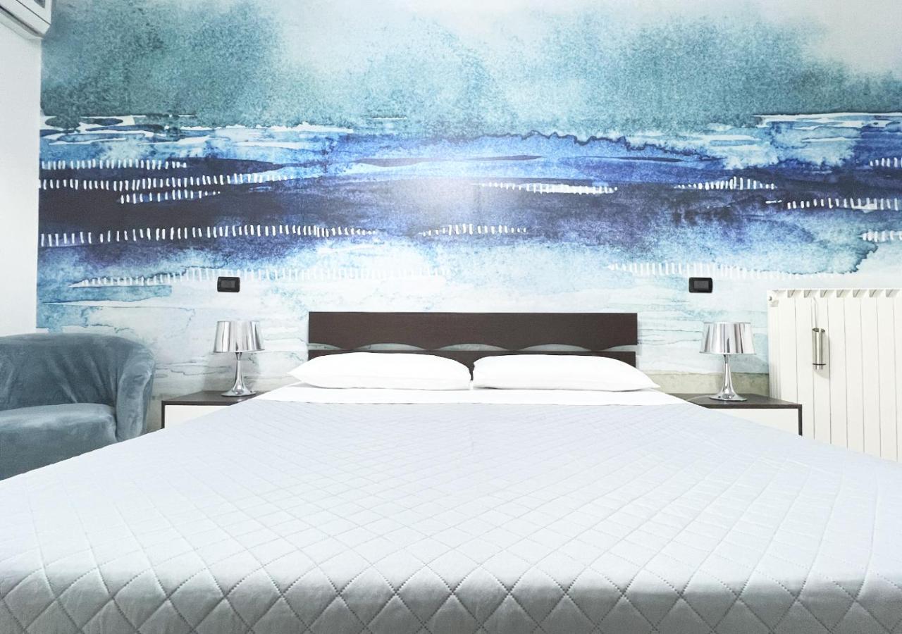 Skyline Hotel ชิวิตาเวกเกีย ภายนอก รูปภาพ